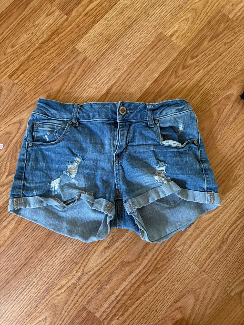 Casual Distressed Denim Women’s Shorts - Blue
